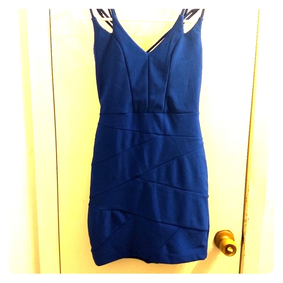 Mini dress - Picture 1 of 5